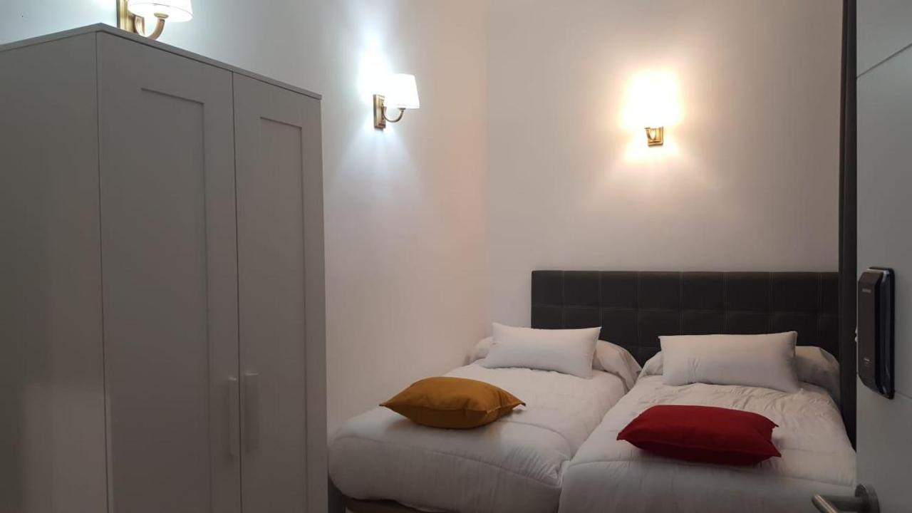 Hotel Lux Penthouse gran vía à Madrid Extérieur photo
