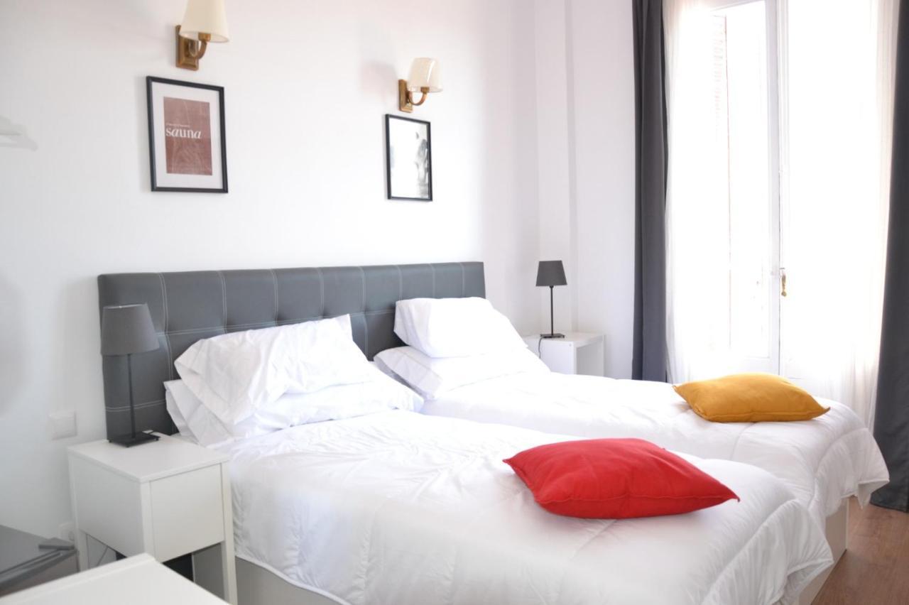 Hotel Lux Penthouse gran vía à Madrid Extérieur photo
